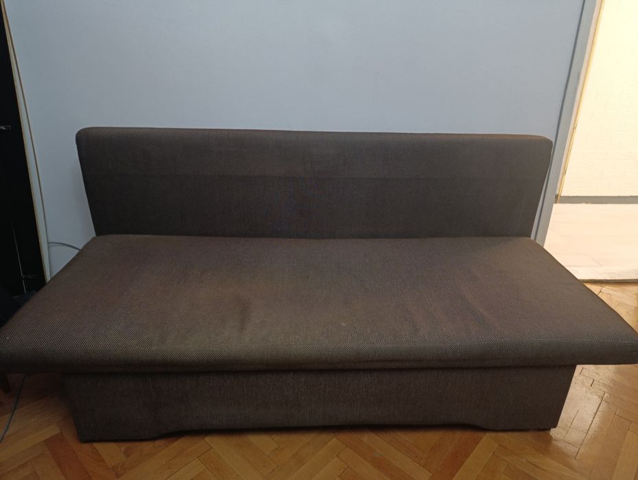 Диван с опция за сън