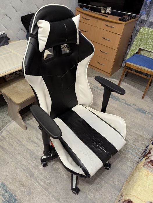 компьютерное игровое кресло