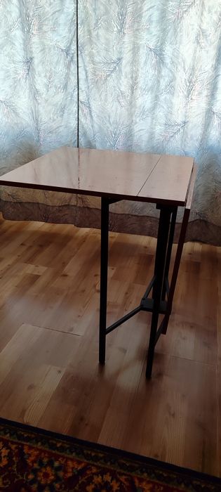 Стол обеденный 110/60