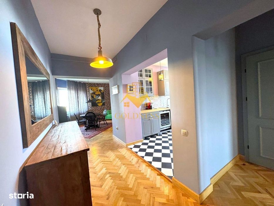 3 camere, Semicentral, 117mp, The Office, Bosch, Ntt Data, Paris