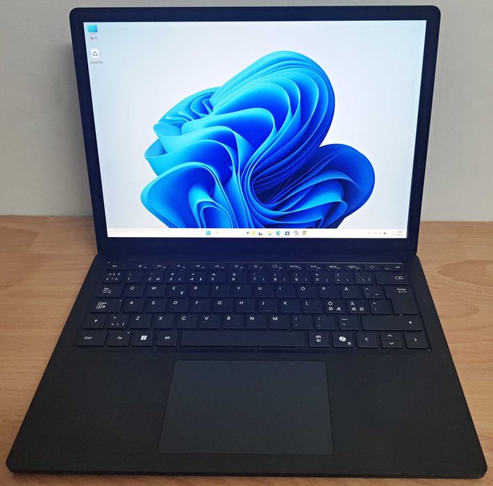 Laptop Microsoft Surface Business Laptop 6,impecabil,ca nou, garantie