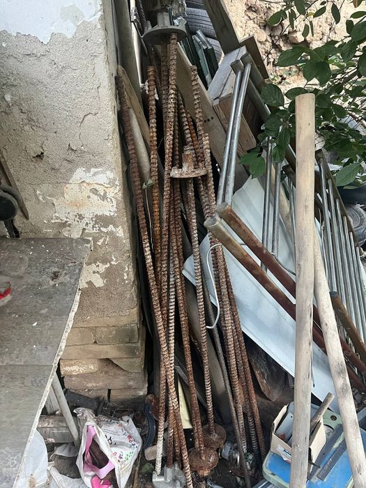 Продам арматуру для стяжки опаловки или фундамента набор не дорого