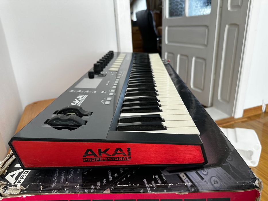 Akai advance 61 professional