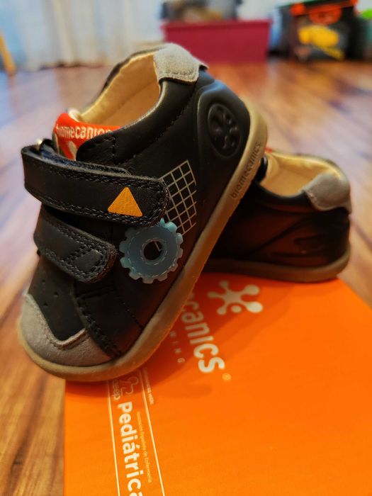 Pantofi copii Biomecanics - marimea 19