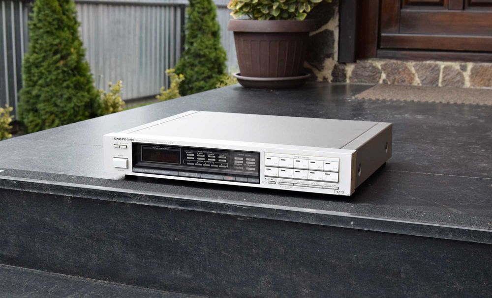 Tuner Onkyo Integra T-4270, radio