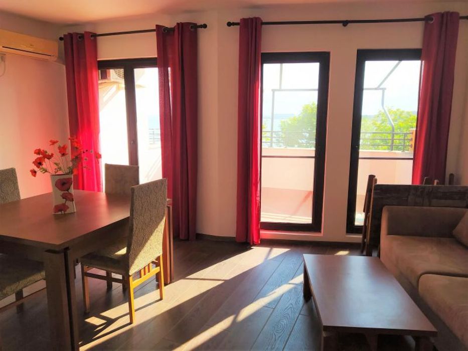 Продава се Тристаен апартамент в Ахелой - 85 кв.м за 1140 €/кв.м - Снимка #1