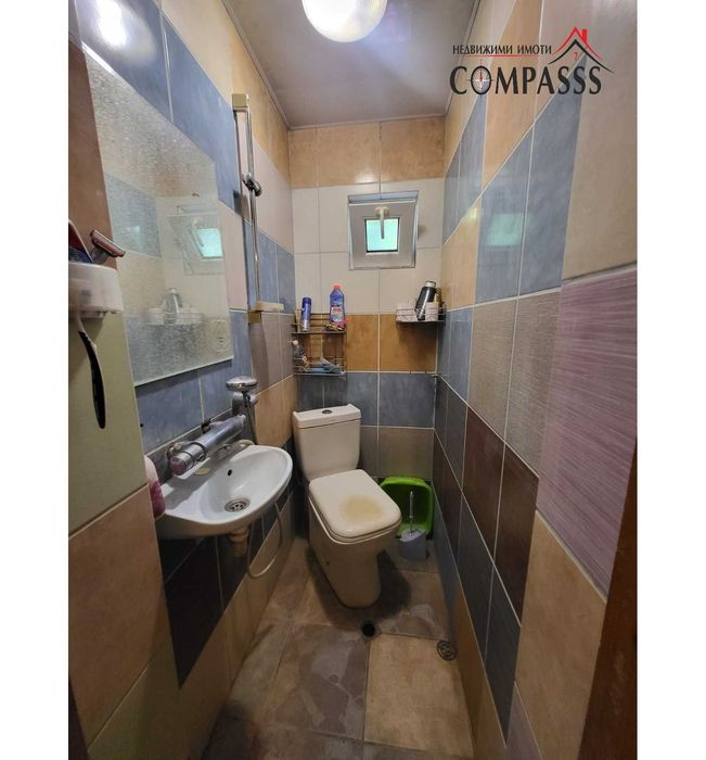 Къща с двор, район ЦЕНТЪР-Млад техник, гр. Добрич– 255000лева!