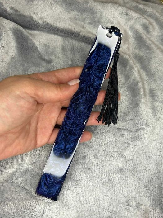 Уникален книгоразделител