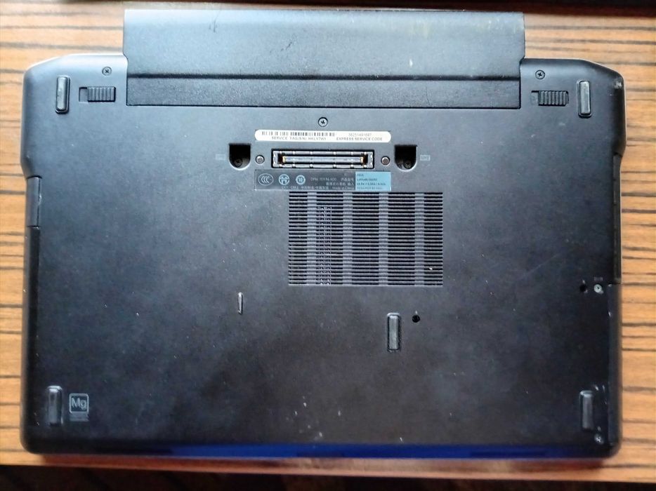 Laptop Dell Latitude E6330 i7-3520M,  13,3" HD.