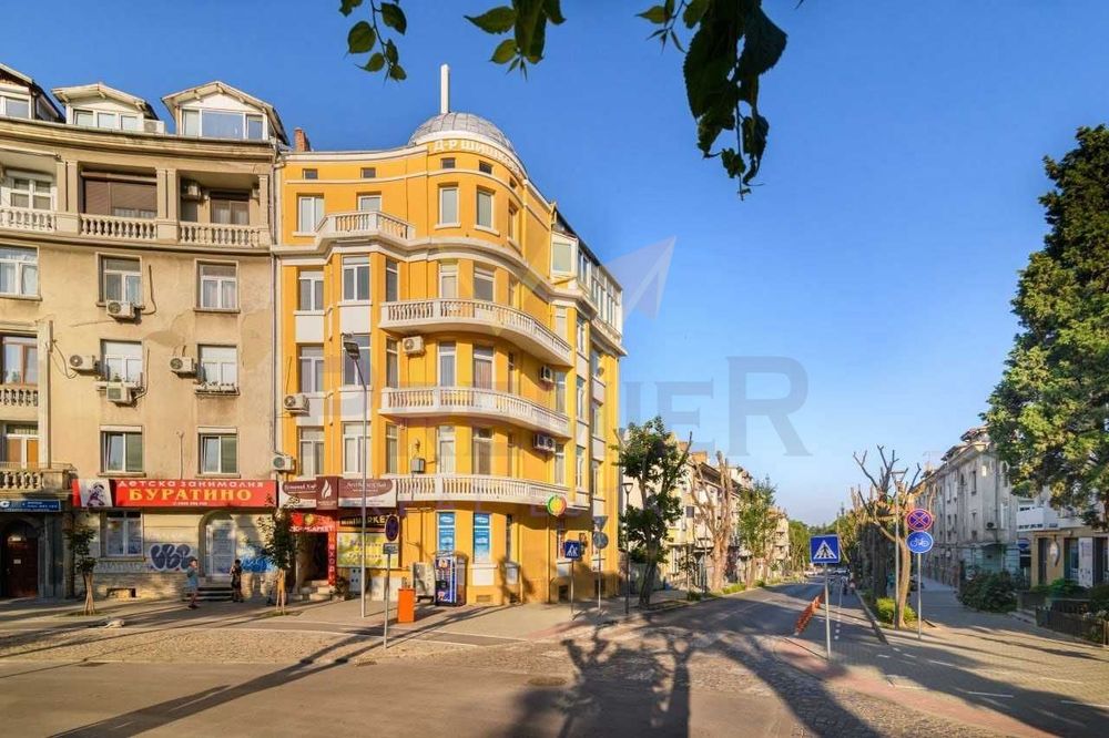 Дава се под наем Едностаен апартамент в Варна, Гръцка махала - 44 кв.м за 561 € - Снимка #9