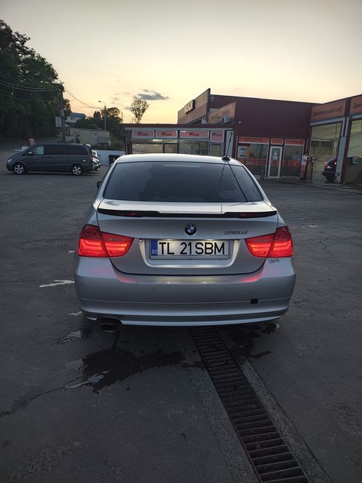 BMW 3 Series 2010 — imagine 5