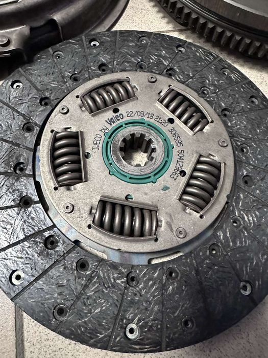 Комплект съединител с маховик за Iveco