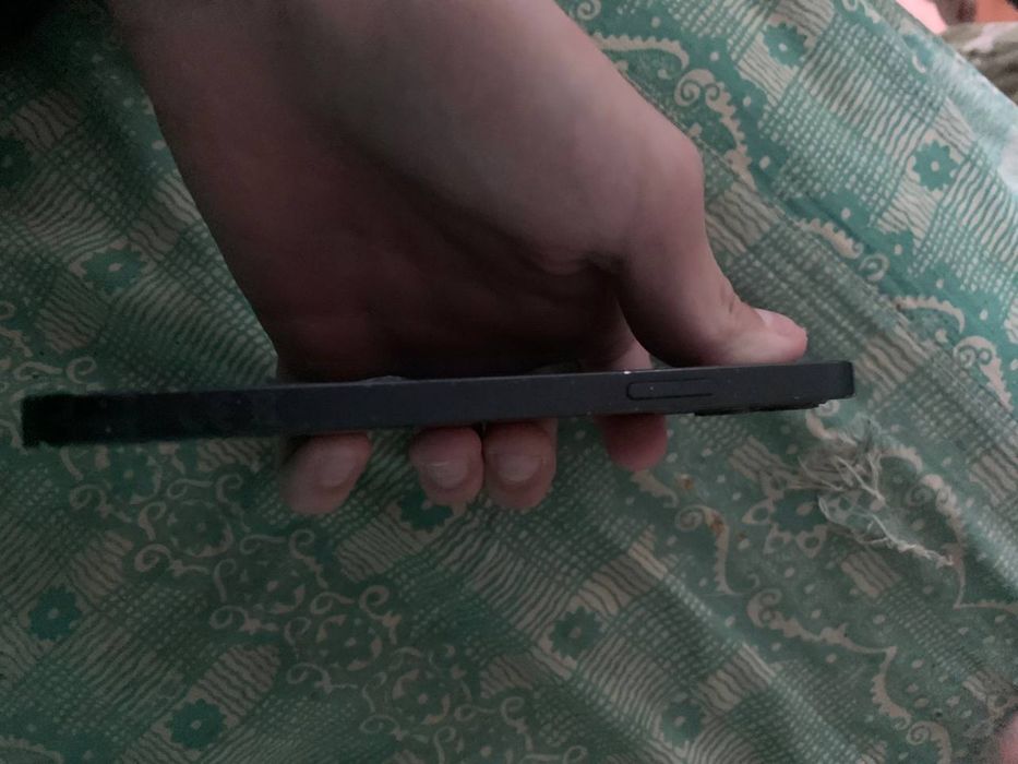 Продам iphone 12