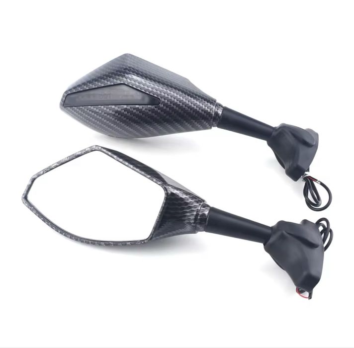 Универсални огледала карбонови с бягащи мигачи