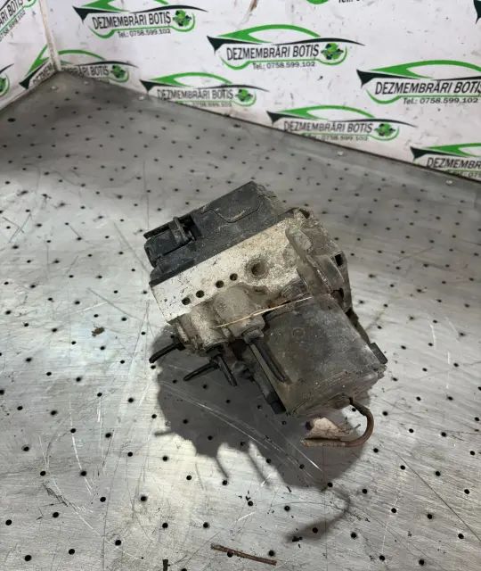 Pompa ABS Audi A4 1996 1.6 MT (101 hp)