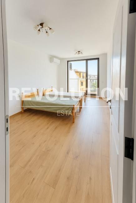 Дава се под наем  в Варна, Център - 130 кв.м за 1196.97 € - Снимка #3