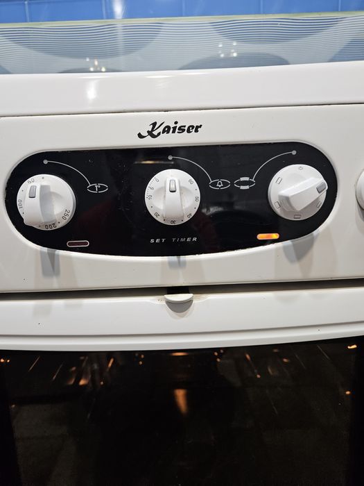 Электро плита Kaiser. 4 комфорки
