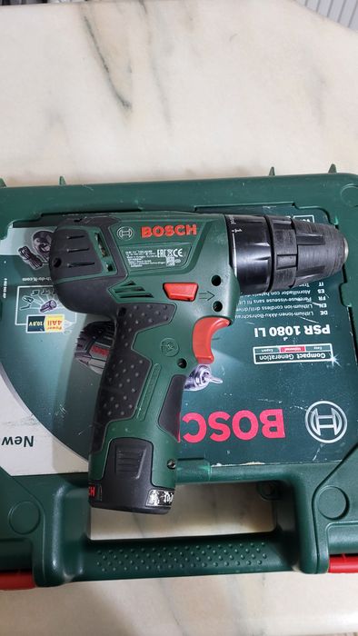 Vând bormașină Bosch