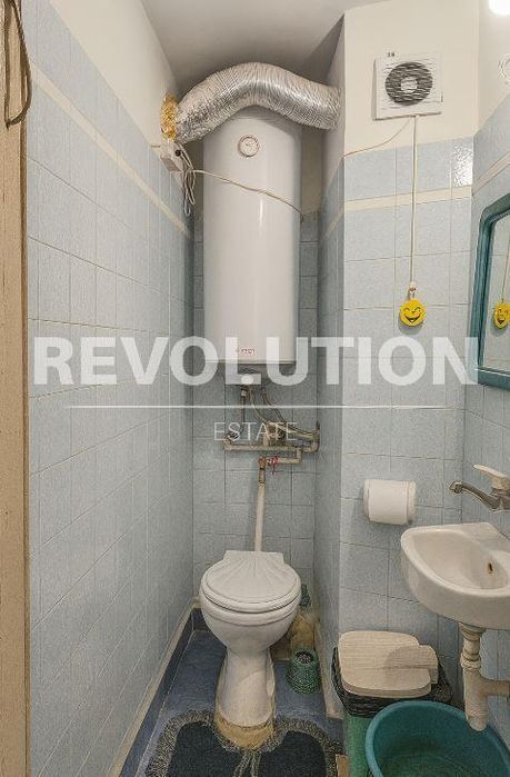 Дава се под наем Четиристаен апартамент в Варна, Автогара - 110 кв.м за 600 € - Снимка #4