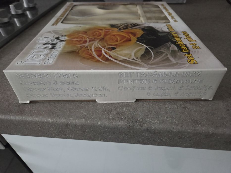 Set tacamuri 24 bucati