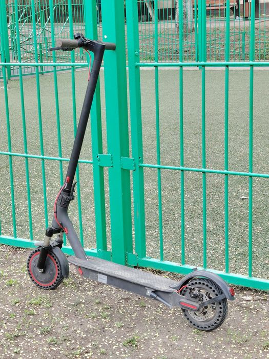 Электросамокат Xiaomi M365 Pro