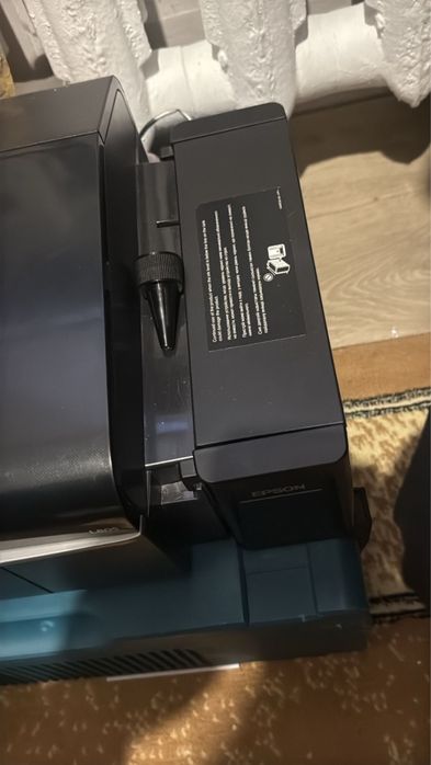 Принтер L805 в хорошем состоянии