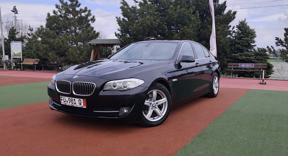 BMW seria 5/520/f10/piele/automată/navi mare/memorii/bi-xenon/Germania