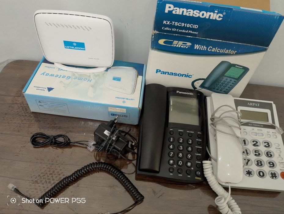 Telefon va wifi-Router sotiladi