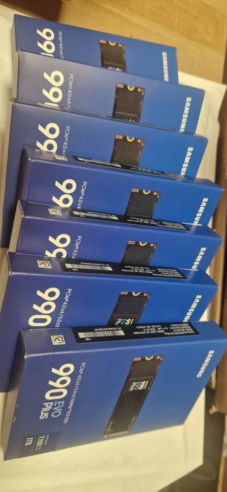 SSD WD 500GB/Samsung 1 TB/Kingston 480gb/1TB