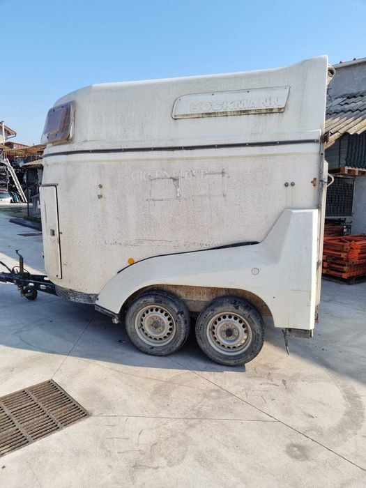 remorca pentru transport animale