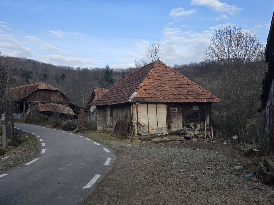 Casa de vanzare la deal