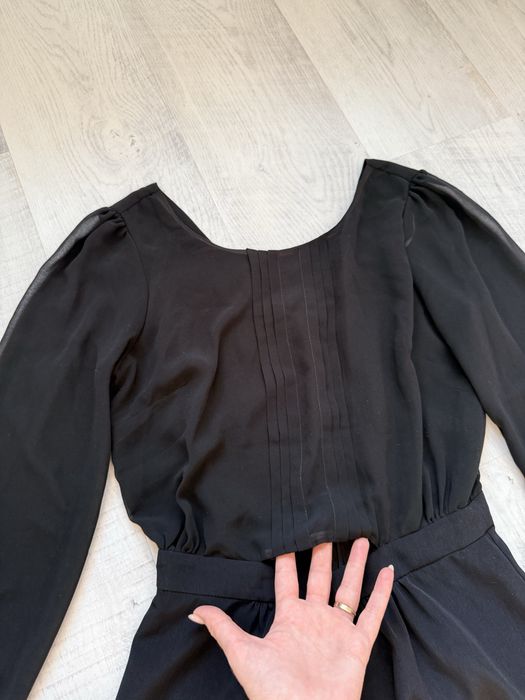 Salopeta cu pantaloni scurti xs noua