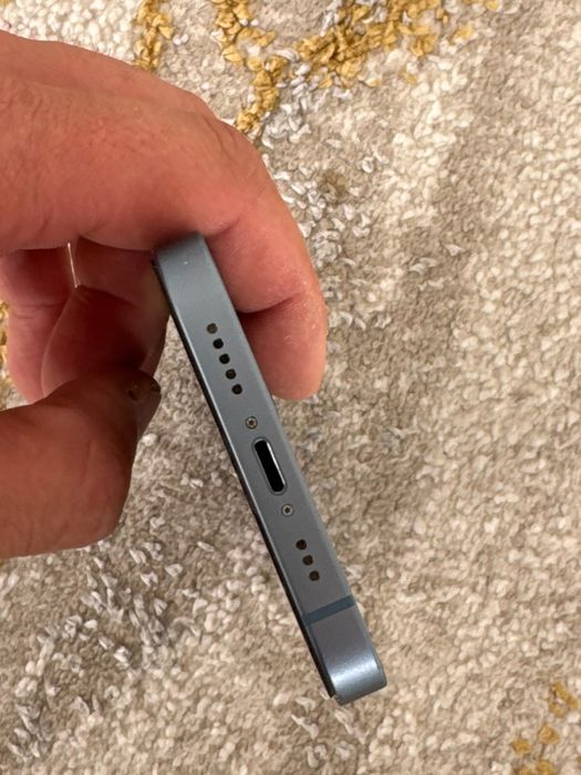 iPhone 14 128GB всё работает идеально