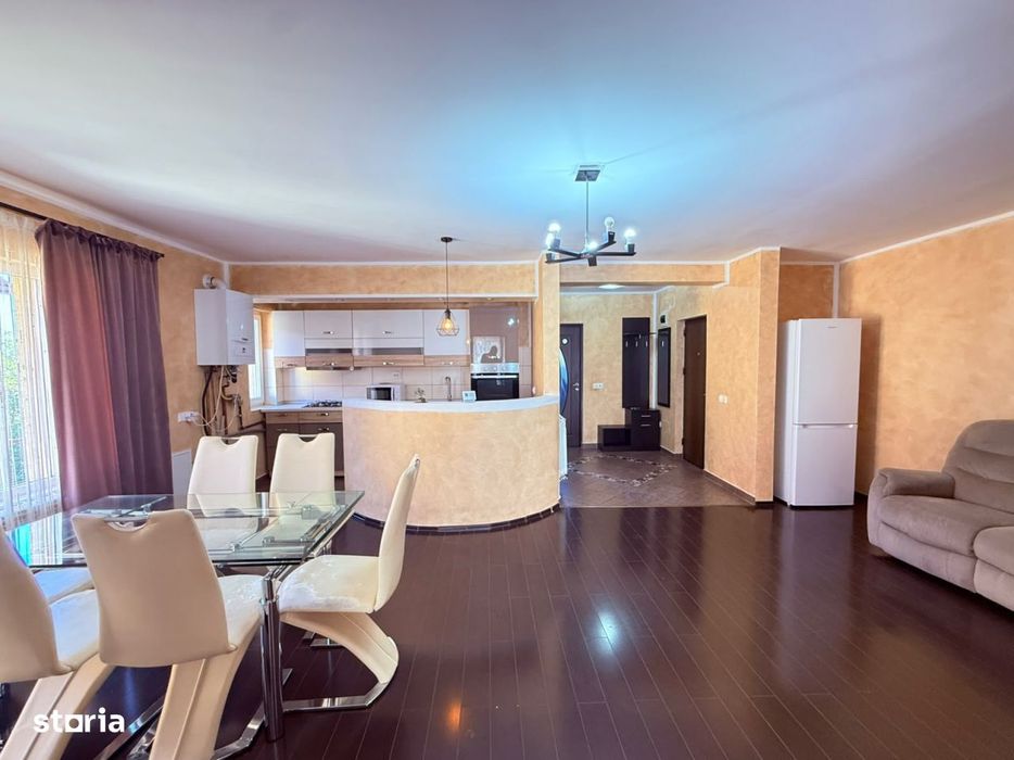Inchiriere Apartament 4 camere, bloc 2008, parcare, Hotel Royal, Brade — fotografia 1