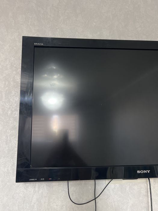 Телевизор сатылады Sony Bravia.