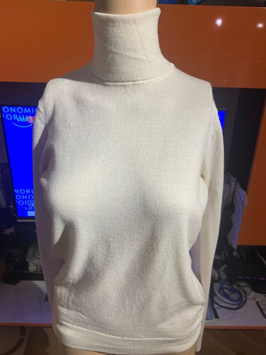 Дамско поло Mos Mosh, размер  S и поло UNIQLO слонова кост, размер М