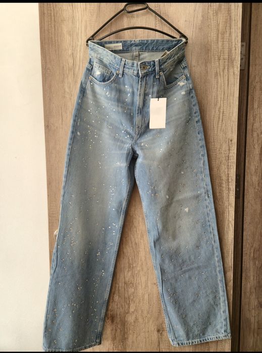 Дънки с камъни Zara