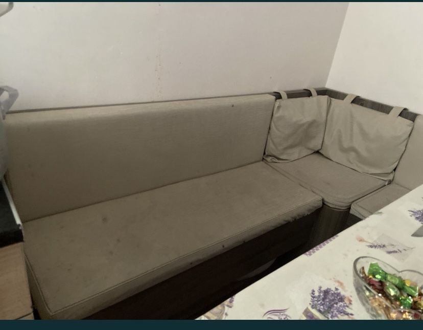 Продам угловой стол