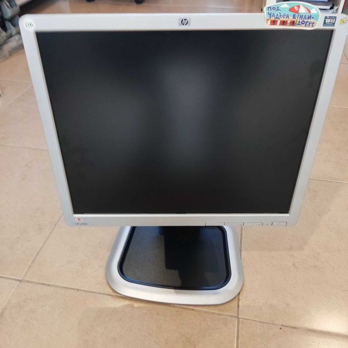 Монитори 19 и 24"