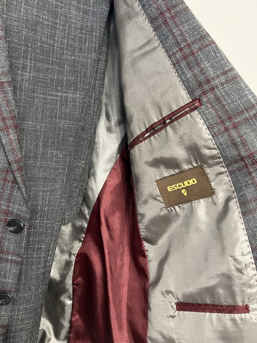 Costum elegant Barbati Escudo