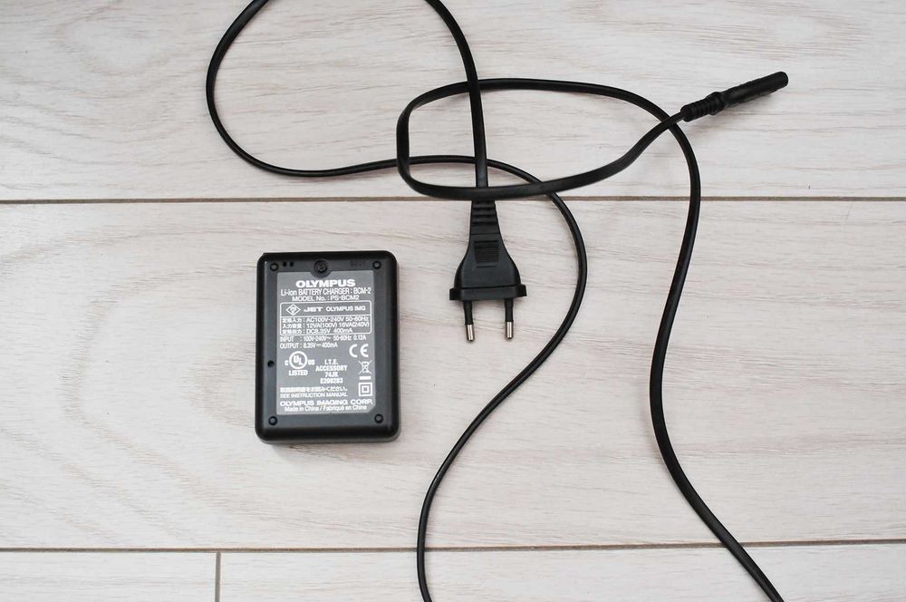 încarcator/charger Olympus BCM-2