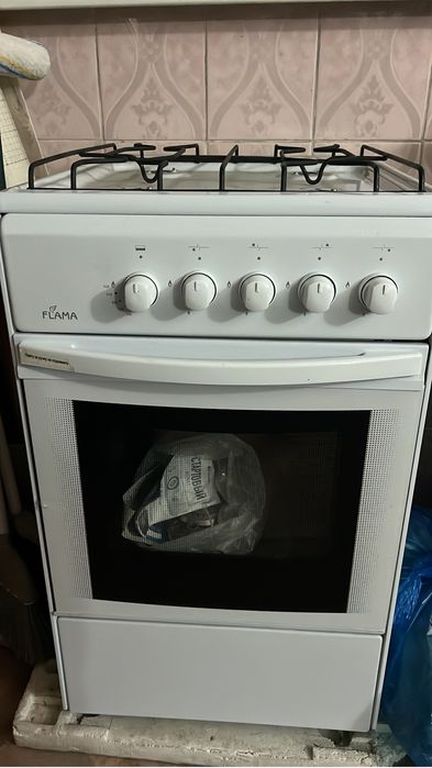 Продам газ плиту