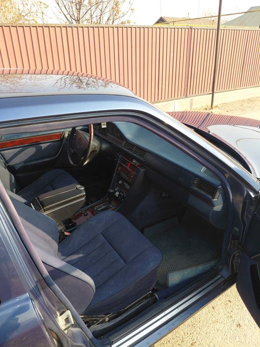 Мерседес бенс Е-класс