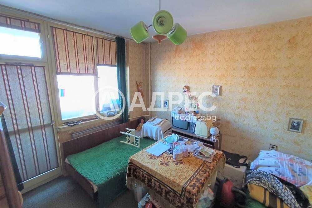 Продава се Тристаен апартамент в Разград, Център - 86 кв.м за 1186 €/кв.м - Снимка #2