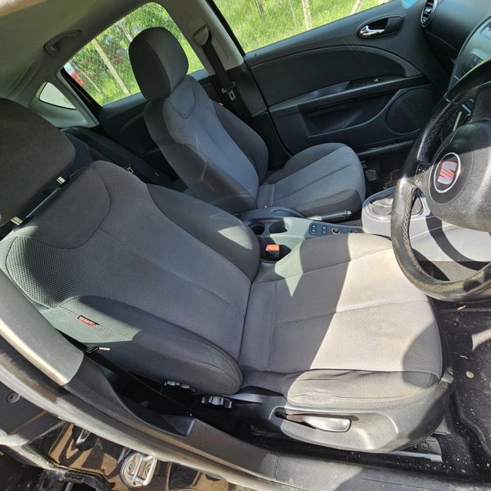 •Продавам Seat Leon 1.9 105кс BKC на ЧАСТИ Сеат леон и над 16 Голф 5ци