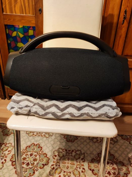 Boxă  portabilă  Puternică  W- KING .  X20 ,  200  w  , RMS.