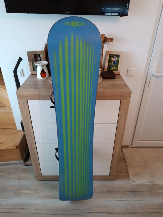 Vând placă de snowboard Killer Loop 148 cm