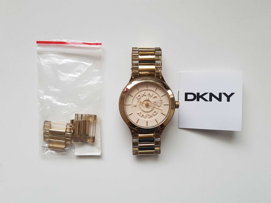 ceas dama DKNY 8168 auriu rotund sport, timp liber, arta