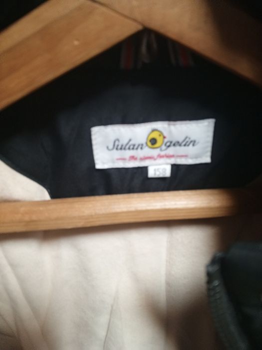 Продам куртку для девочки