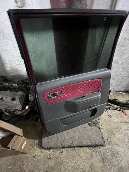 Дверь заднея от мицубиси спец вогон